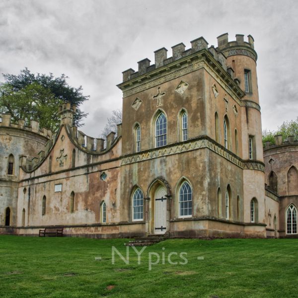 Clytha Castle