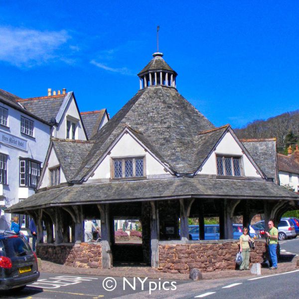 Yarn Market, Dunster