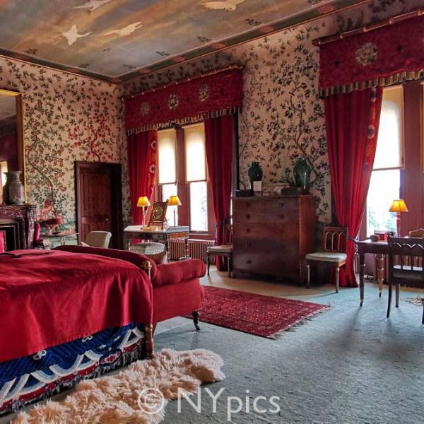 Bedroom, Eastnor Castle