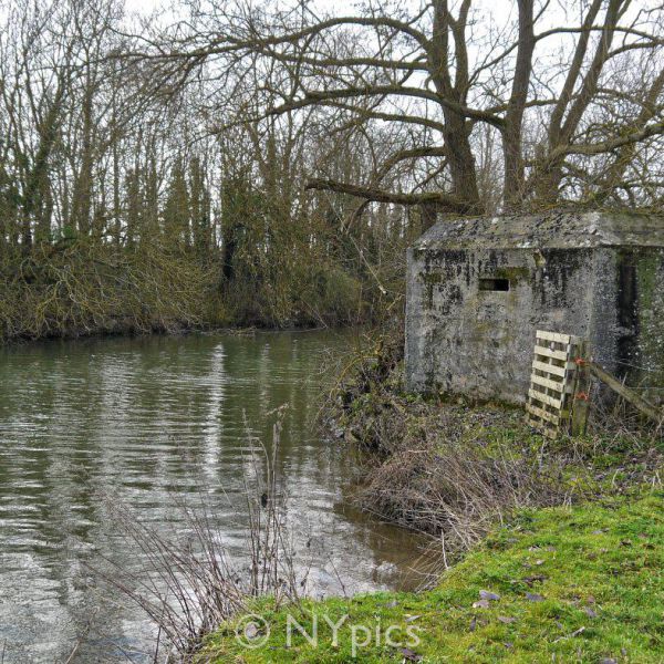 WW2 Pillbox, Kelmscott