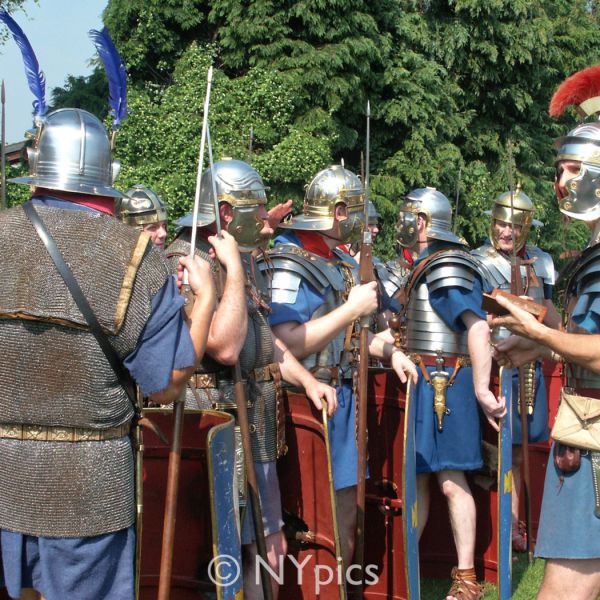 Roman Legionary Soldiers - Members of the Roman Military Research Society